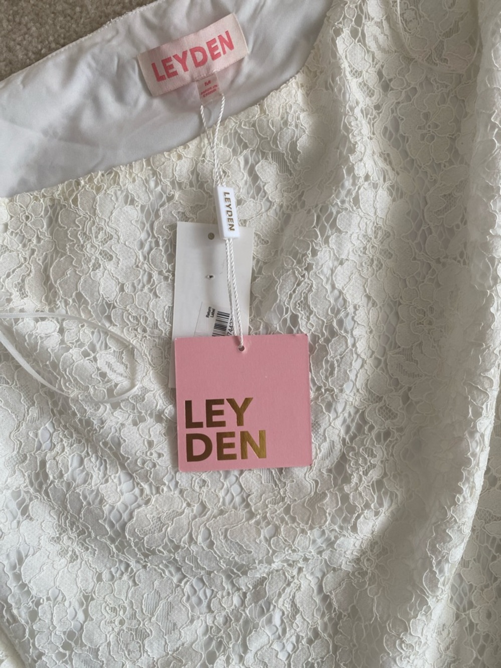 Leyden NWT one should lace ivory medium top - Picture 3 of 6